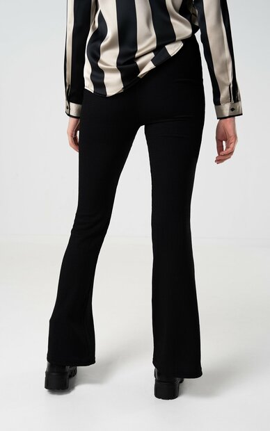 Annuo Fashion Hoog model Flared broek ZWART