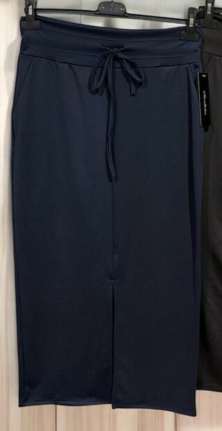 Midi Rok Donkerblauw, met split