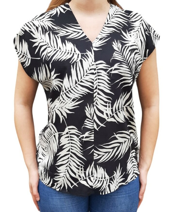 BLUE SEVEN Bloemen Tshirt Zwart/Beige