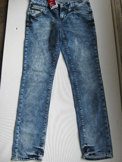 Only Jeans (model: Debbie), maat 32/34